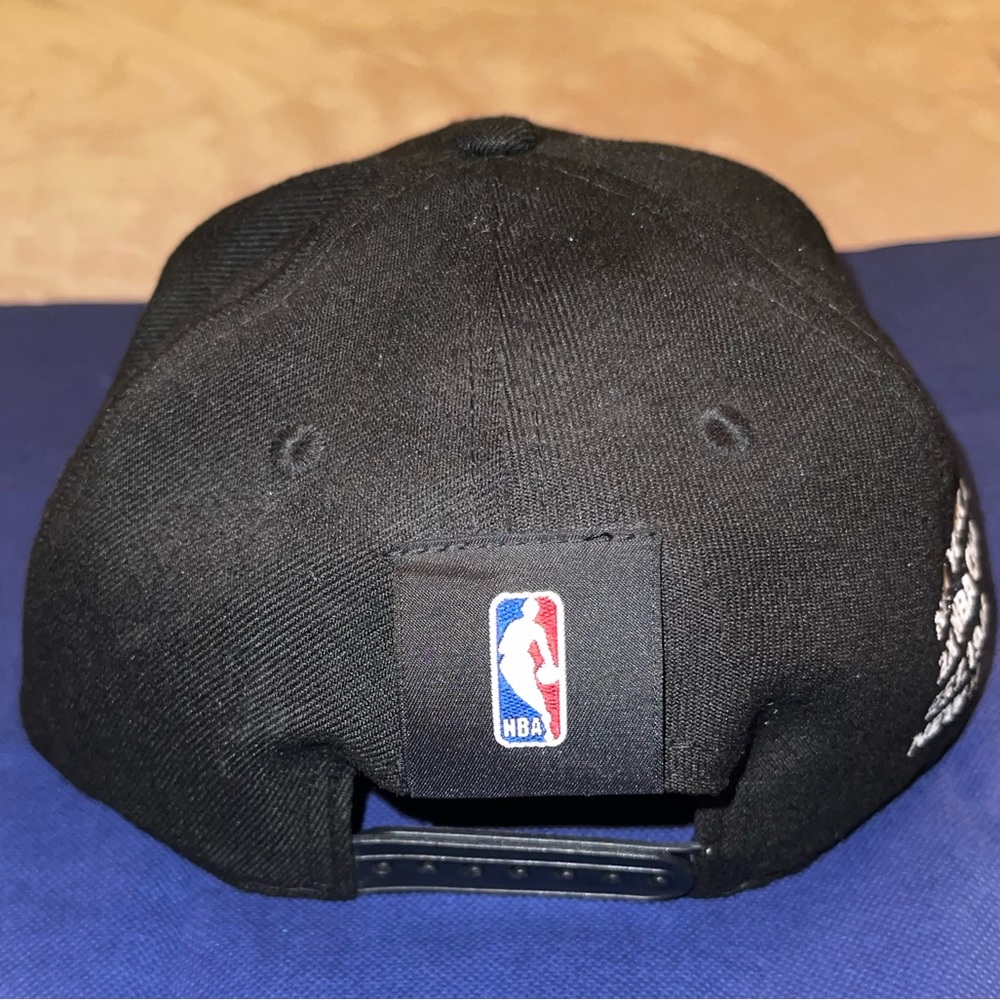 New York Knicks SnapBack - Picture 3 of 4